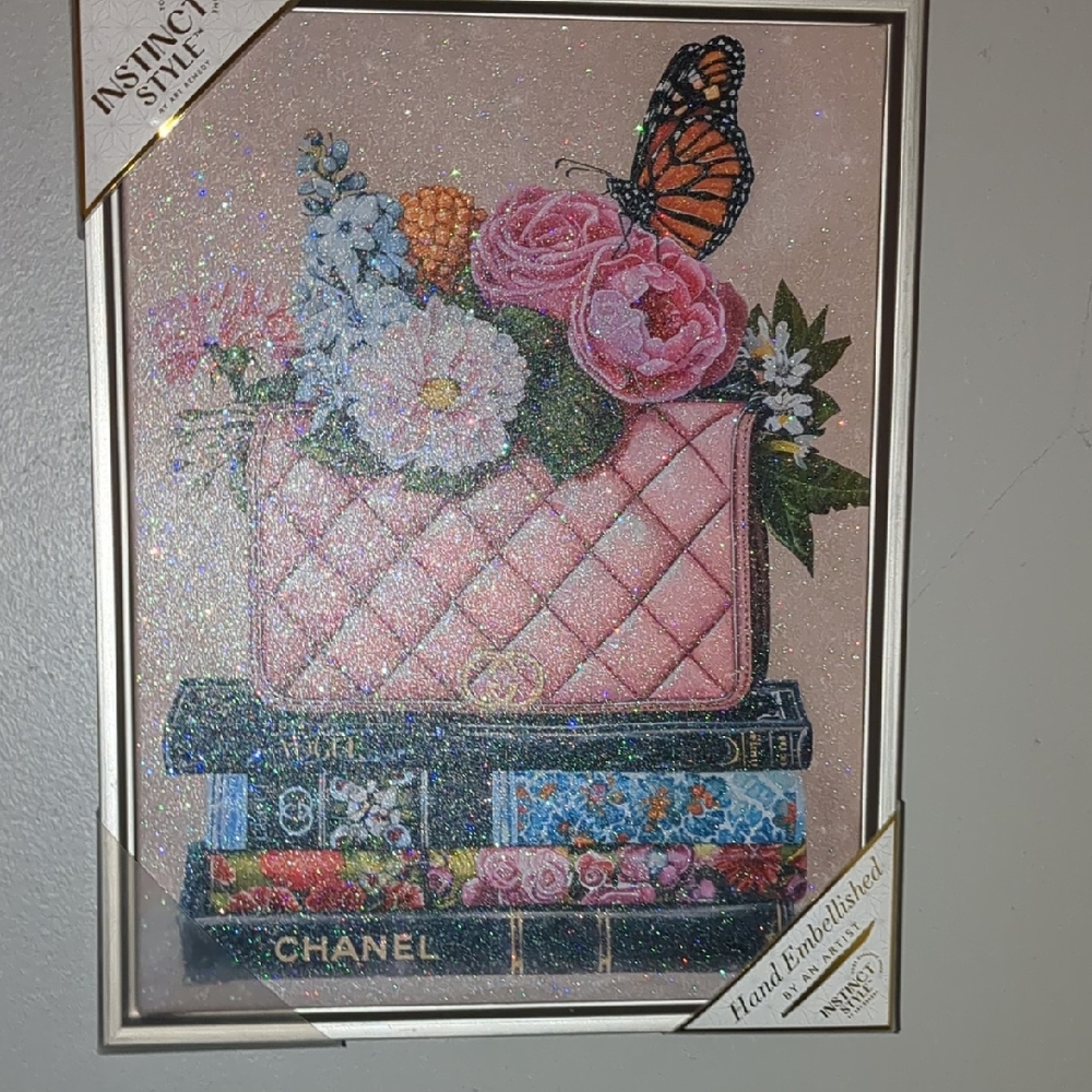✨ BRAND NEW ✨ Floral Luxury Bag Art
